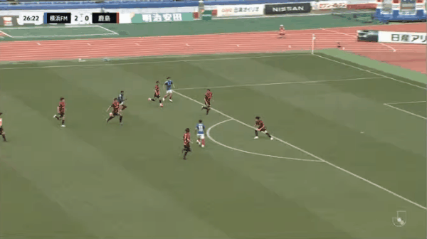 日职联半场：马特乌斯梅开二度，永户胜也、塞阿拉破门，横滨水手3-1鹿岛鹿角